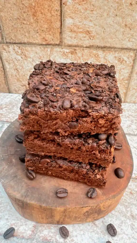 Brownie com café